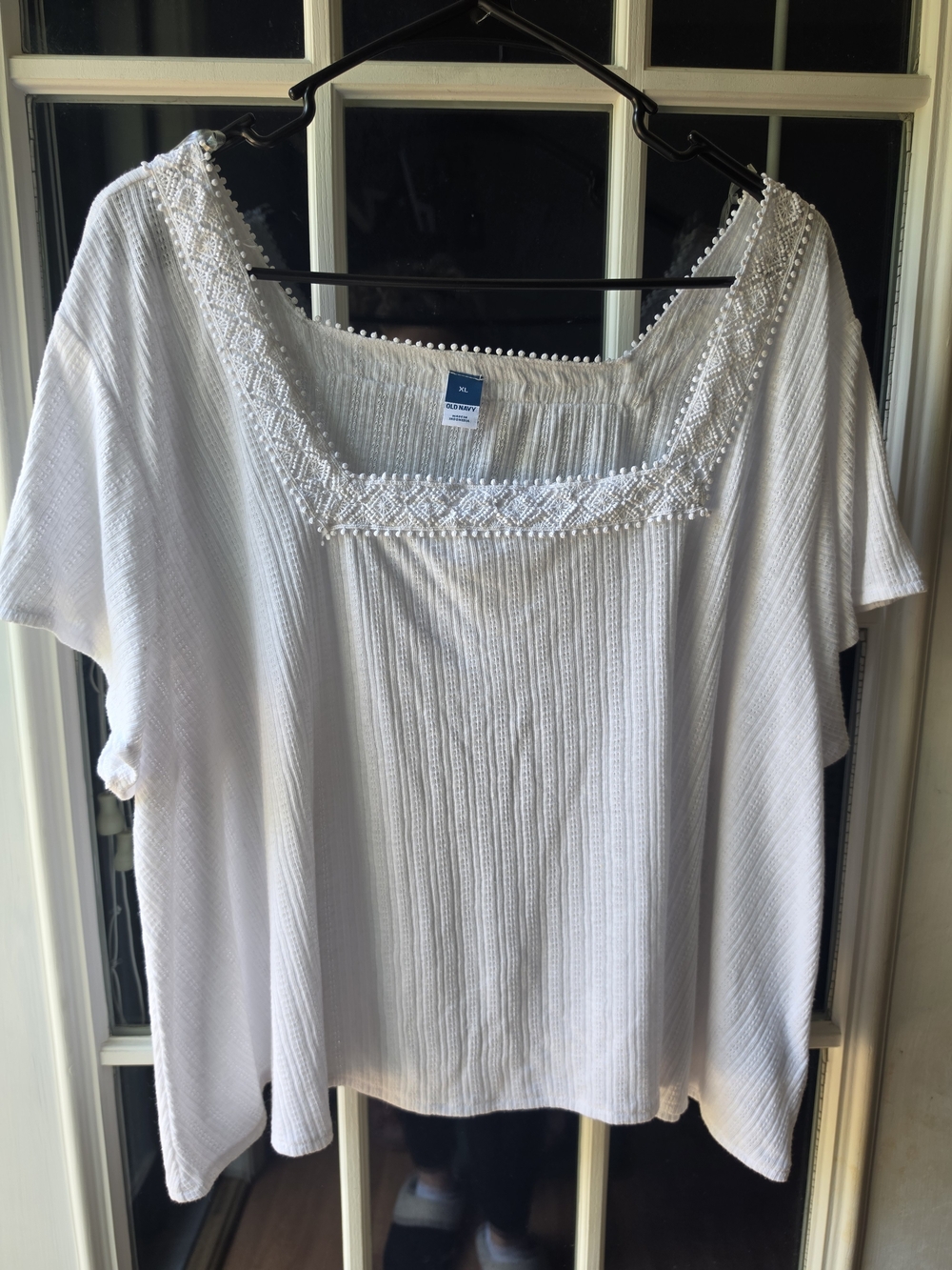 Old Navy White Embroidered Square-Neck Women’s Top